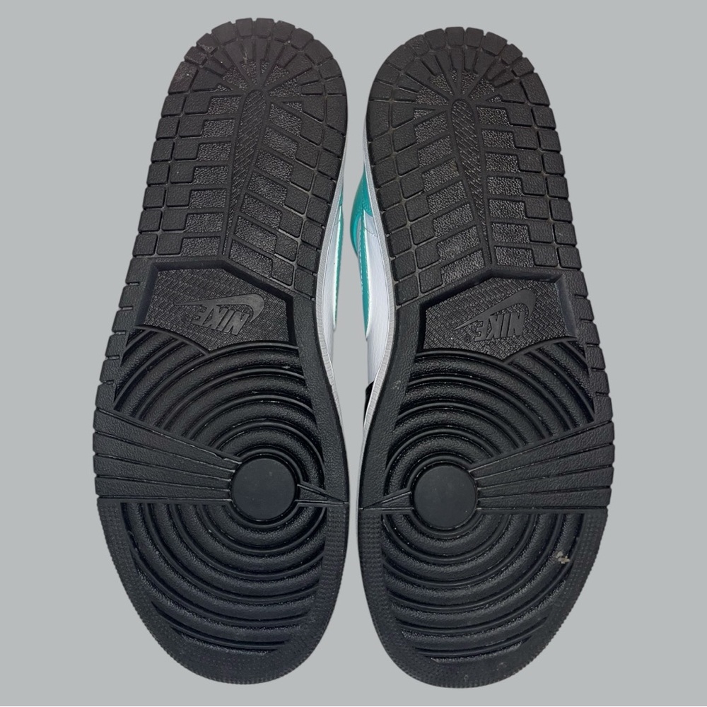 Nike Air Jordan 1 Mid Tropical Twist Teal Black High-Top 10.5 Sneakers554724-132 - Picture 6 of 8